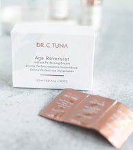Load image into Gallery viewer, Age Reversist Instan Perfecting Cream
